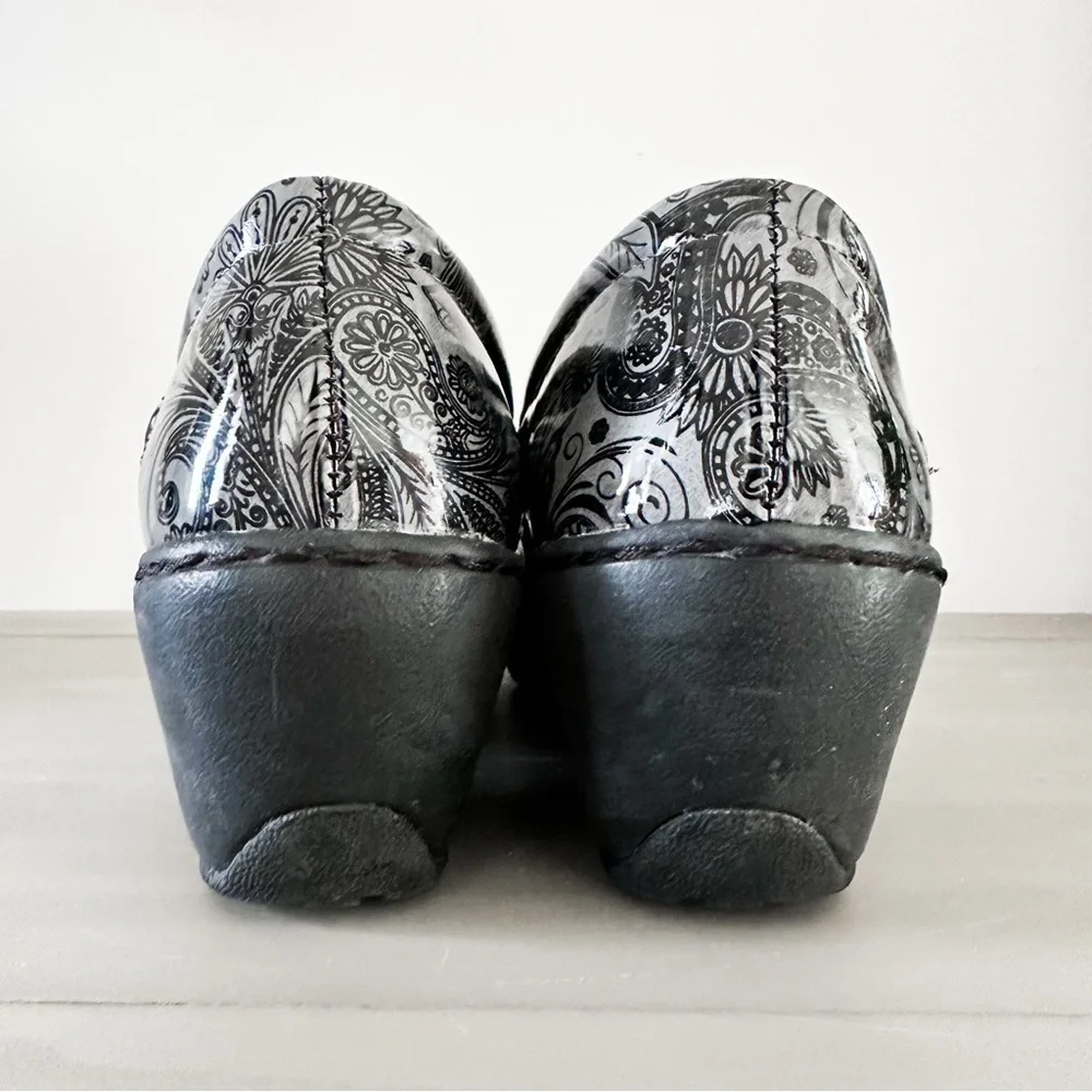 Nurse Mates Women's Bryar Black Gray Paisley Patent sz 8.5 - Picture 8 of 11